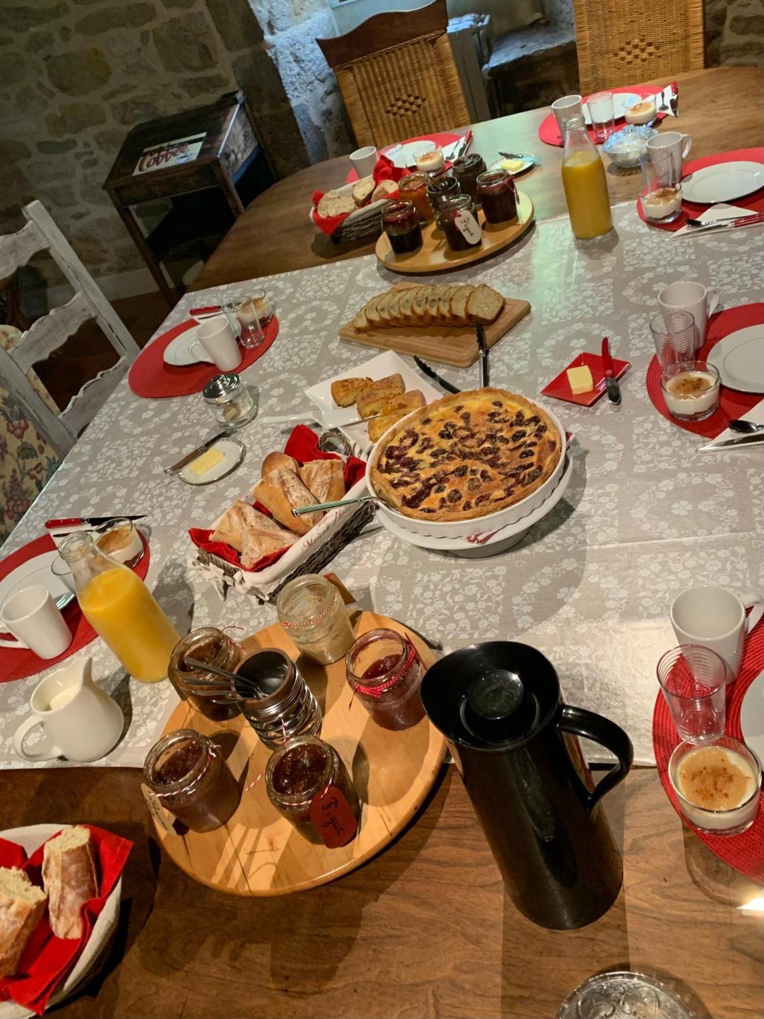Le Moulin Du Boisset Bed & Breakfast Saint-Denis-lès-Martel Dış mekan fotoğraf